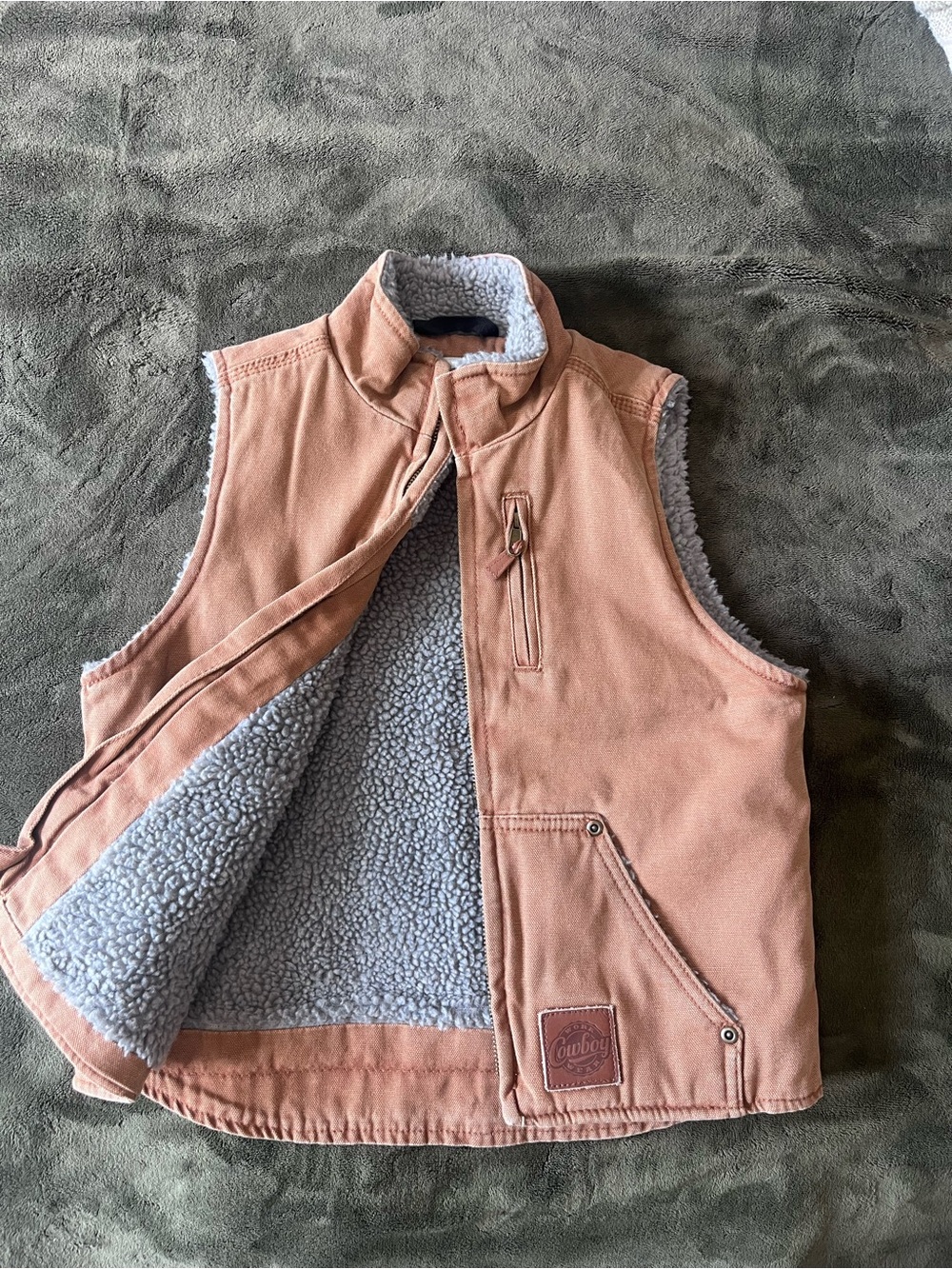 Cowboy workwear Kids Sherpa-Lined Vest Jacket in khaki xsmall (age 8+)